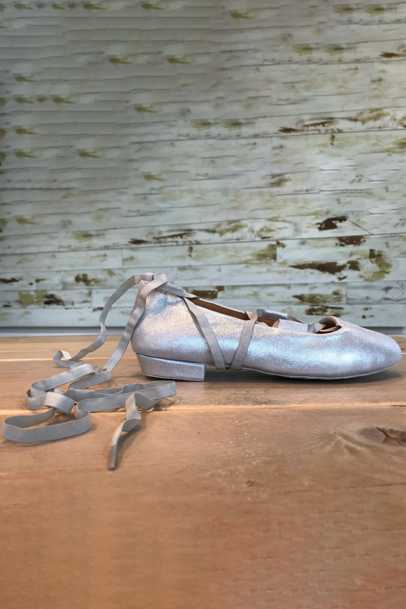 Juliette Ballet Flat Silver with flexible laces