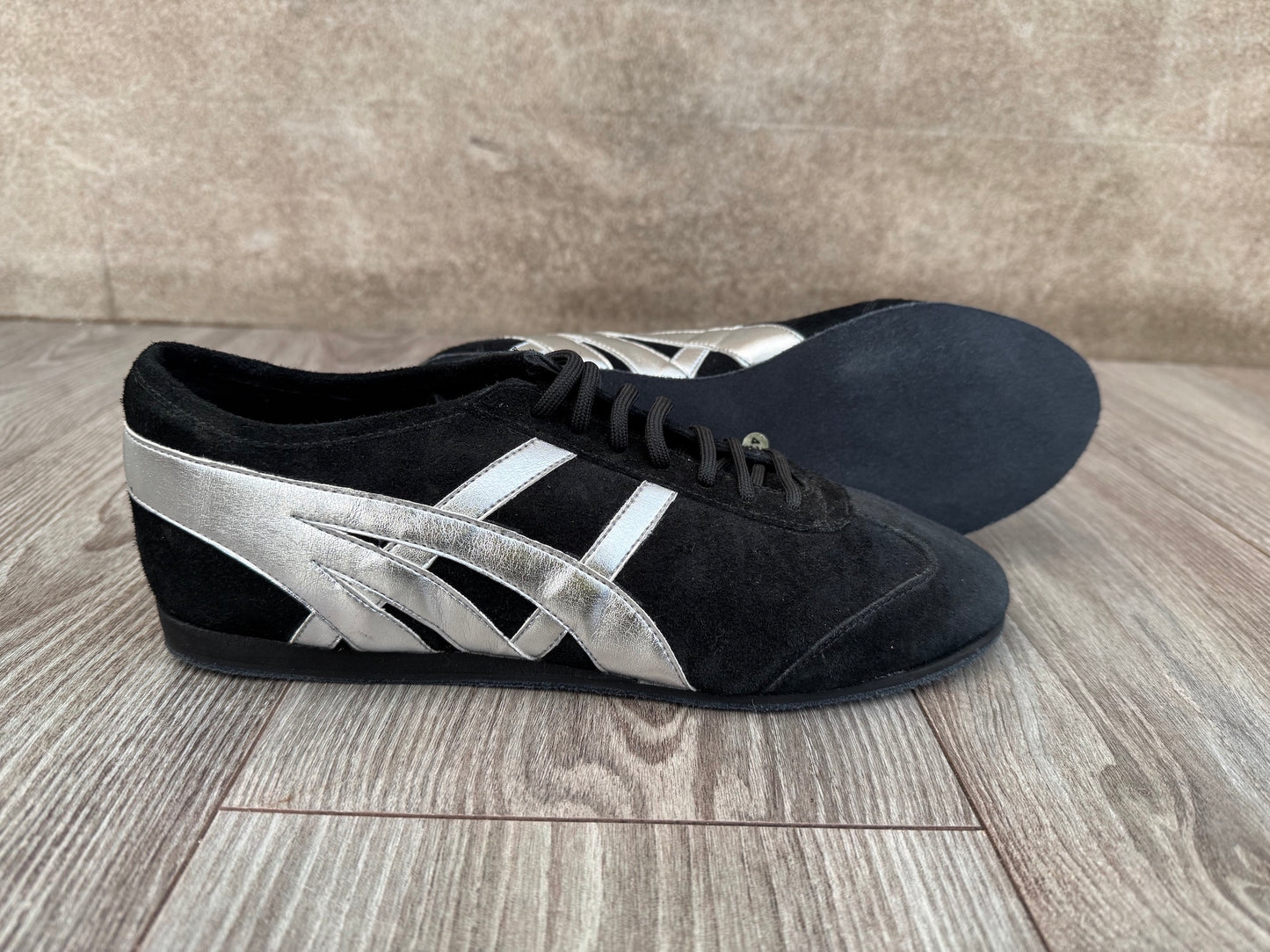 Flexee Sport -Black / Silver Suede Dance Trainer