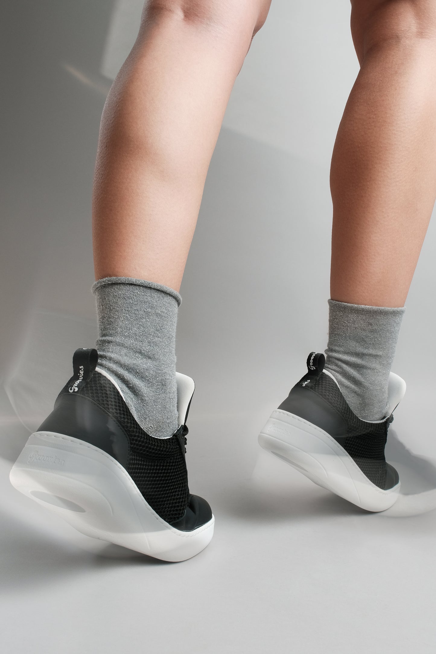 Portdance PD GR OPORTO Black Leather/Mesh Dance Sneaker- Groovies